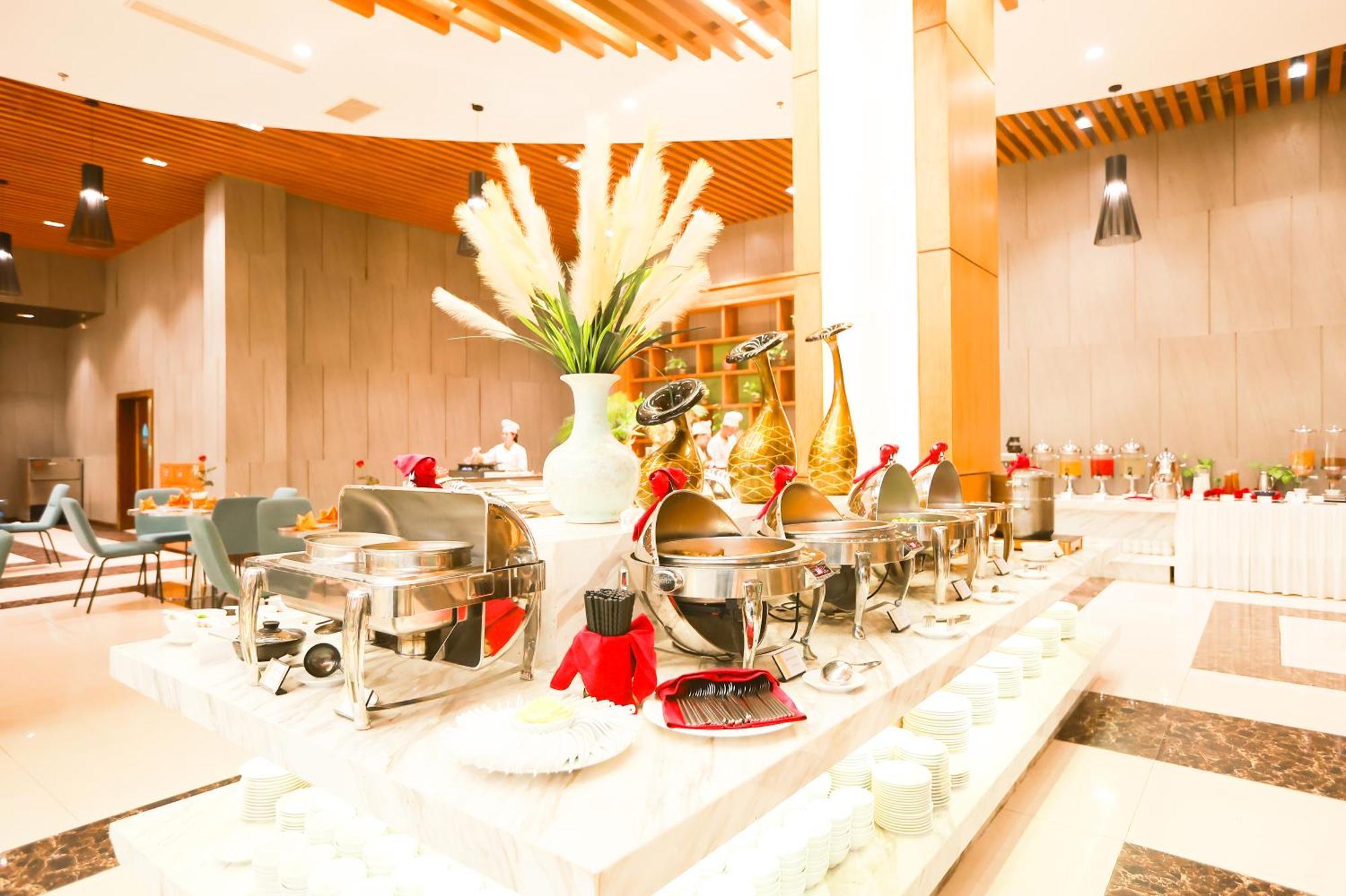 Muong Thanh Luxury Nhat Le Hotel Донгхой Экстерьер фото